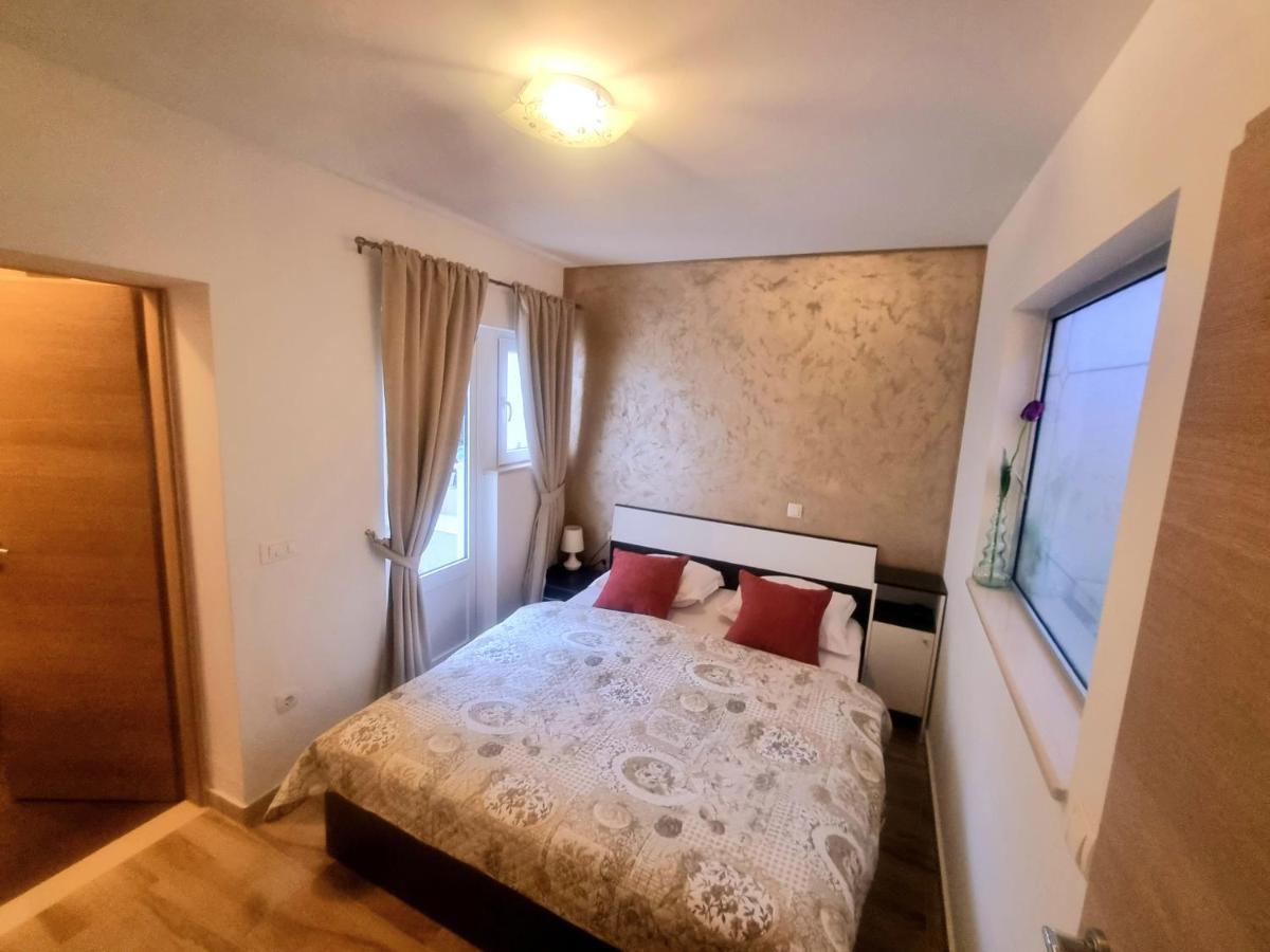 Apartments Luxury Oasis Makarska Exteriör bild