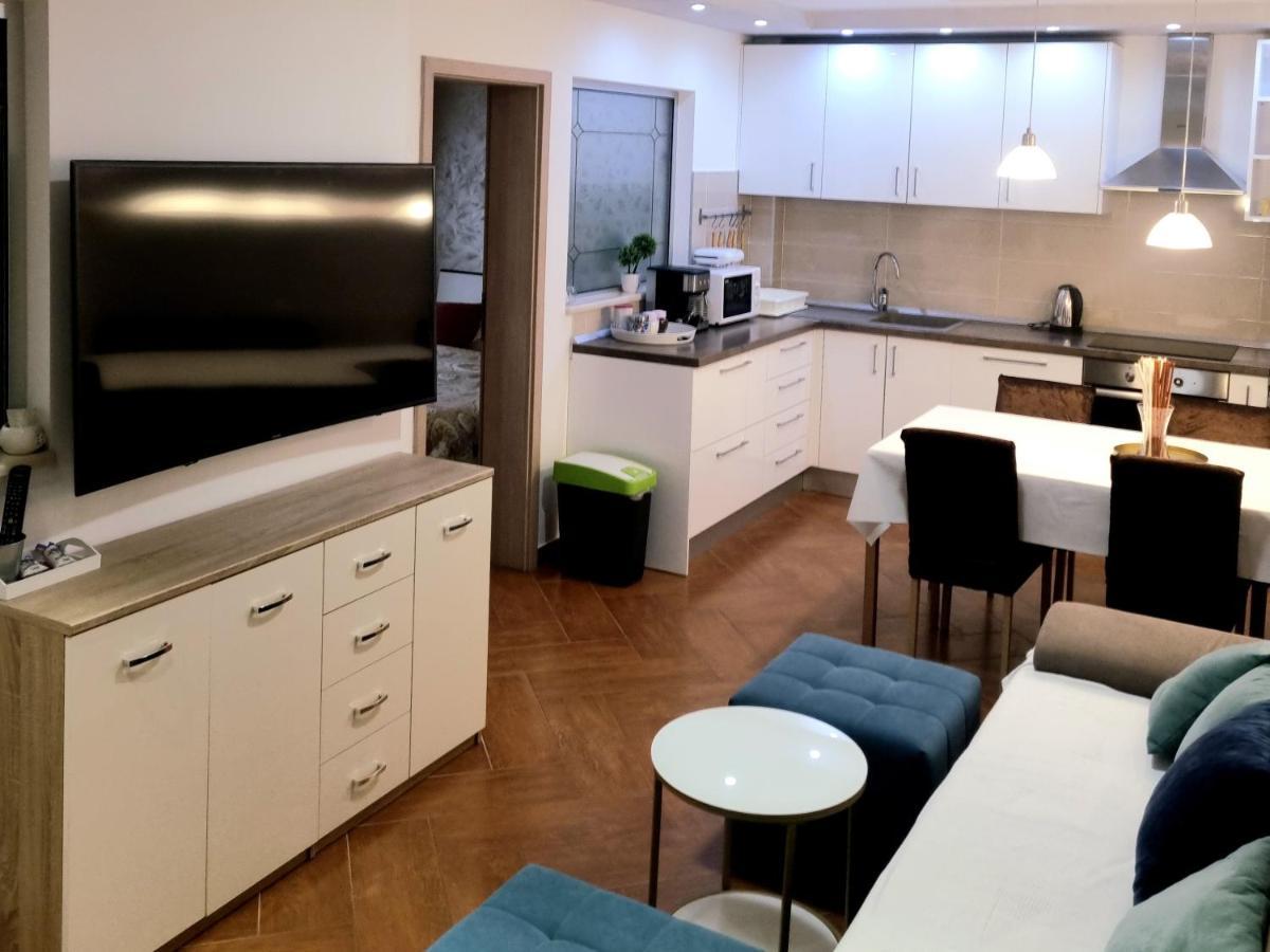 Apartments Luxury Oasis Makarska Exteriör bild