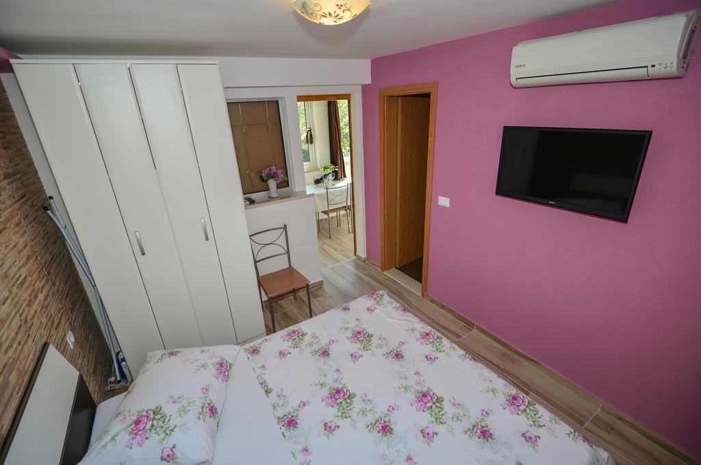 Apartments Luxury Oasis Makarska Exteriör bild